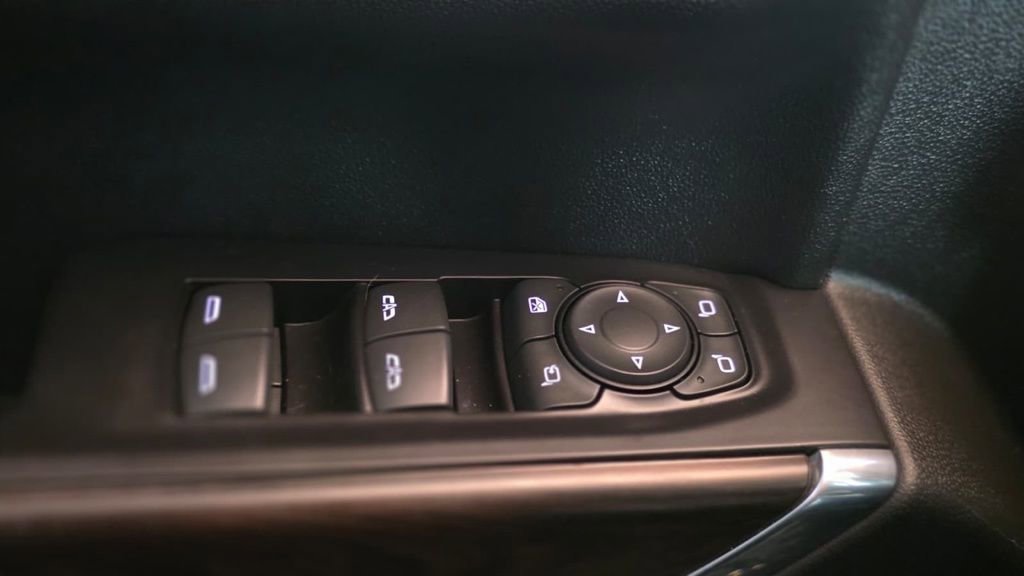 Used 2019 GMC Sierra 1500 SLT w/ SLT Premium Package image 24