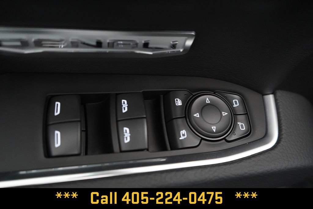 Used 2025 GMC Sierra 1500 Denali w/ Denali Reserve Package AWD/4WD image 36