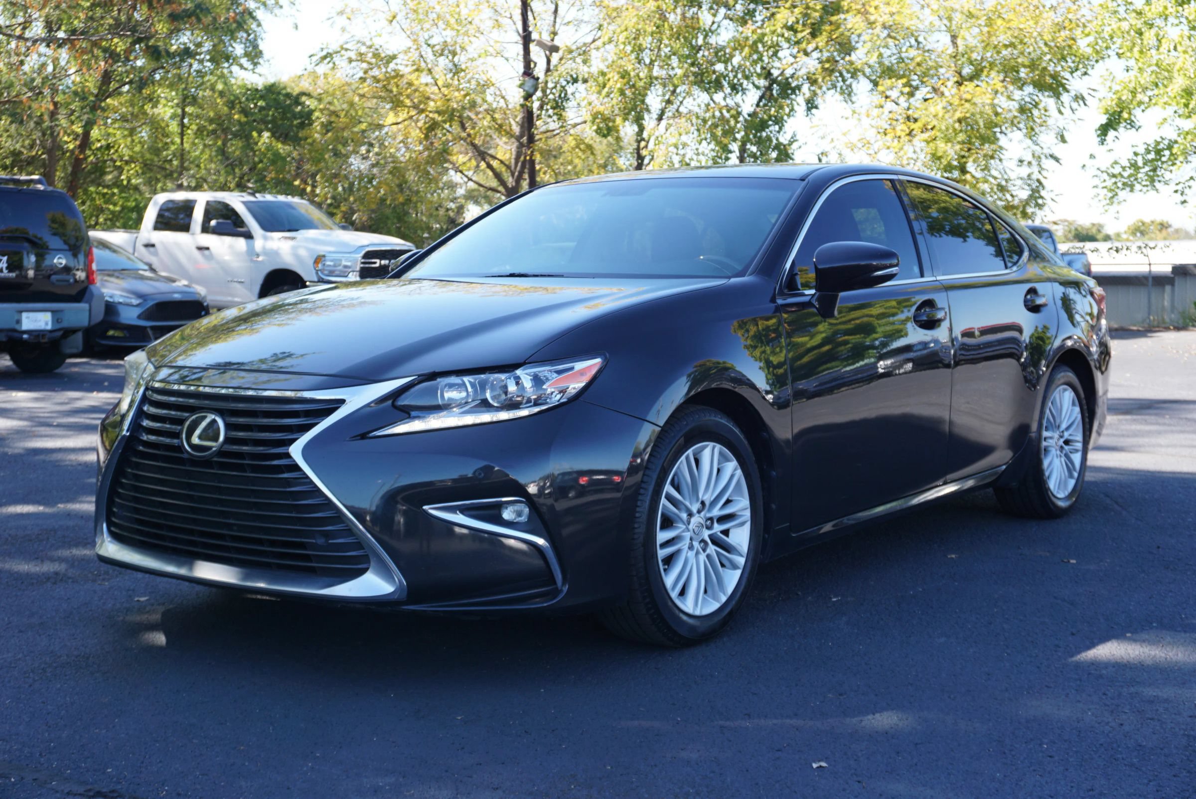 Used 2016 Lexus ES 350 w/ Premium Package w/Wood Trim FWD image 1
