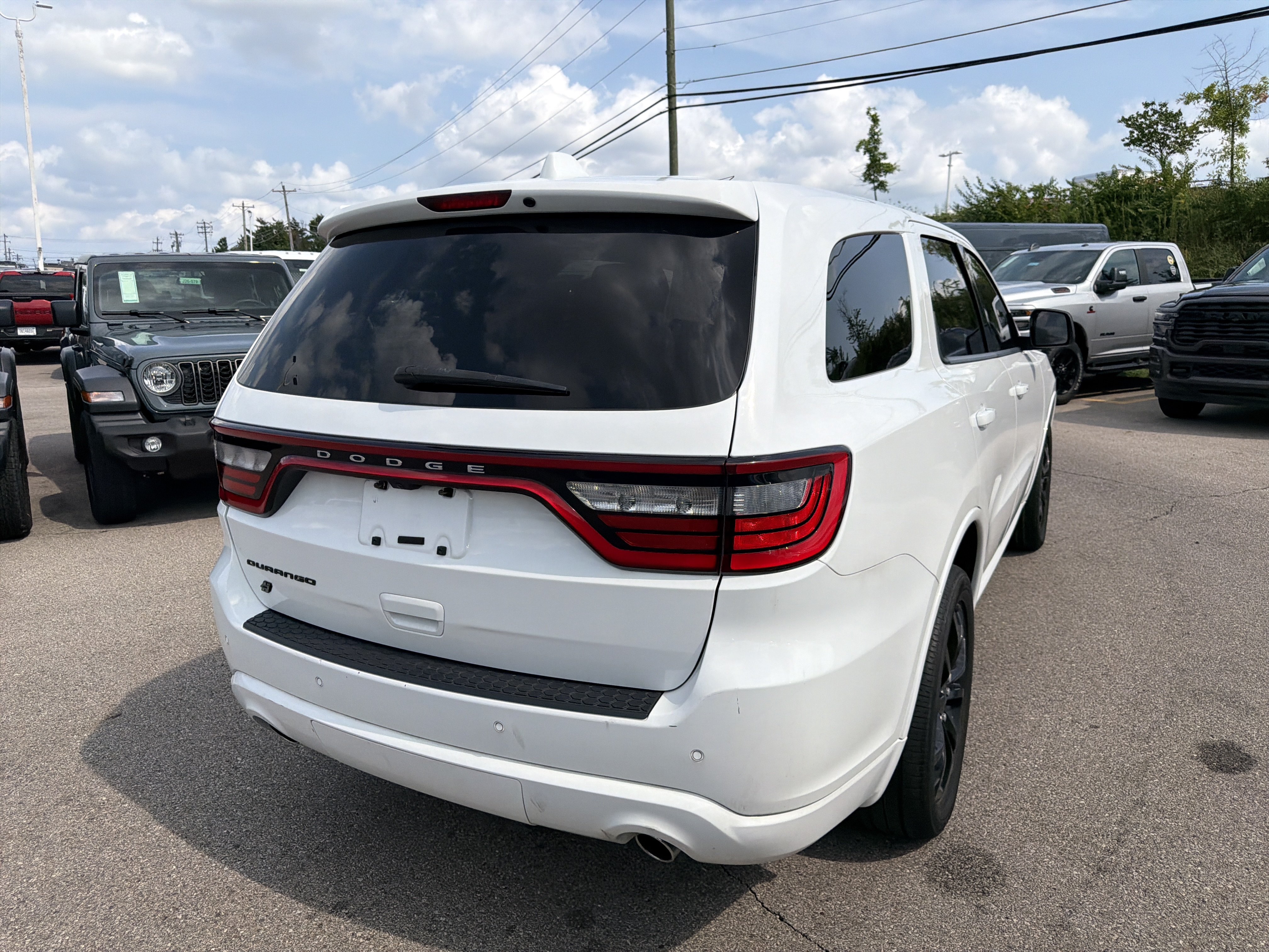 Used 2020 Dodge Durango SXT AWD/4WD image 10