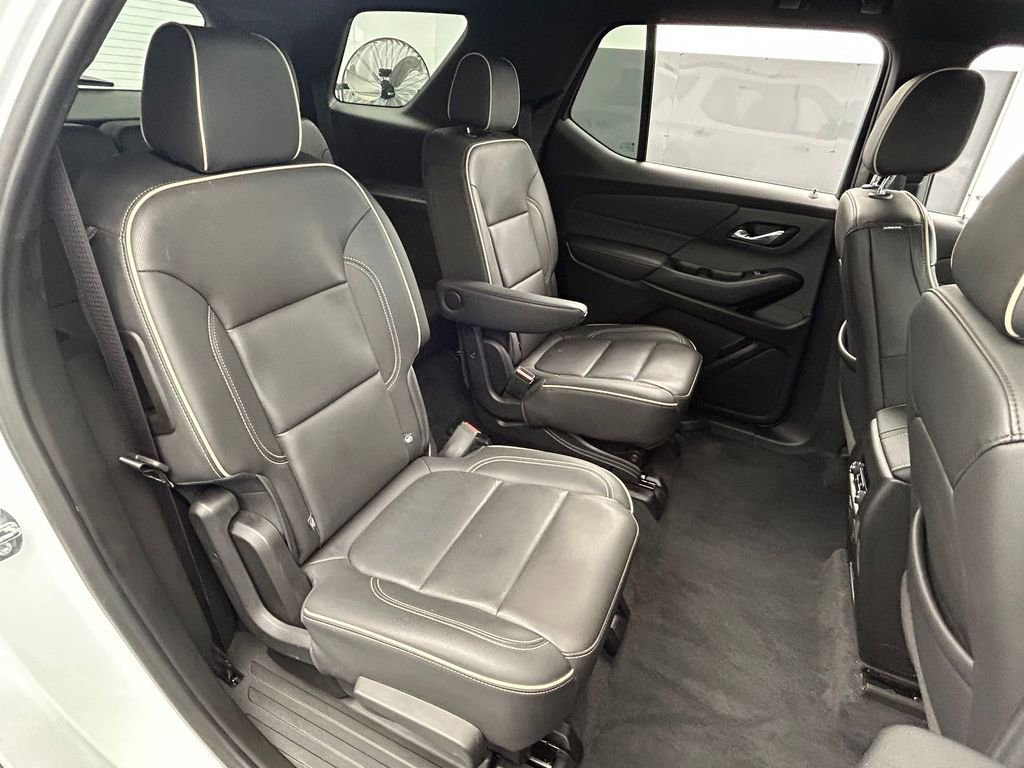 Used 2023 Chevrolet Traverse Premier w/ Redline Edition image 56
