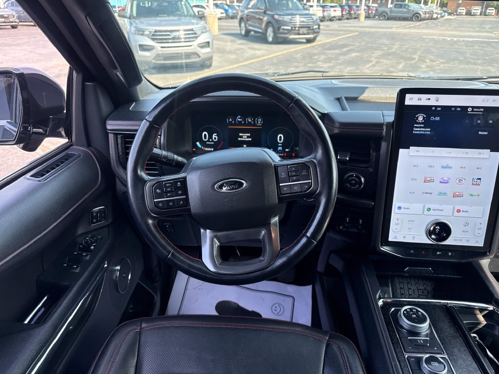 Used 2023 Ford Expedition Limited AWD/4WD image 29