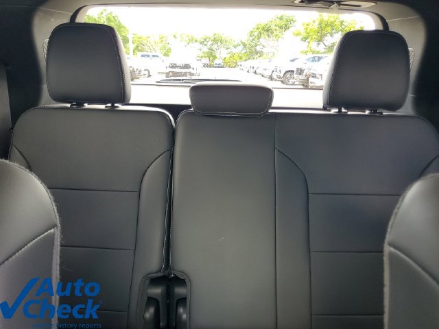 Used 2025 Buick Enclave Preferred FWD image 11
