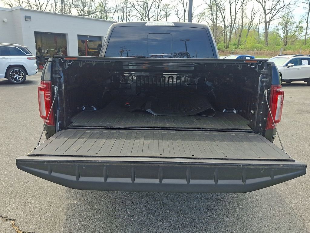 Used 2017 Ford F150 Raptor w/ Equipment Group 801A Mid AWD/4WD image 30
