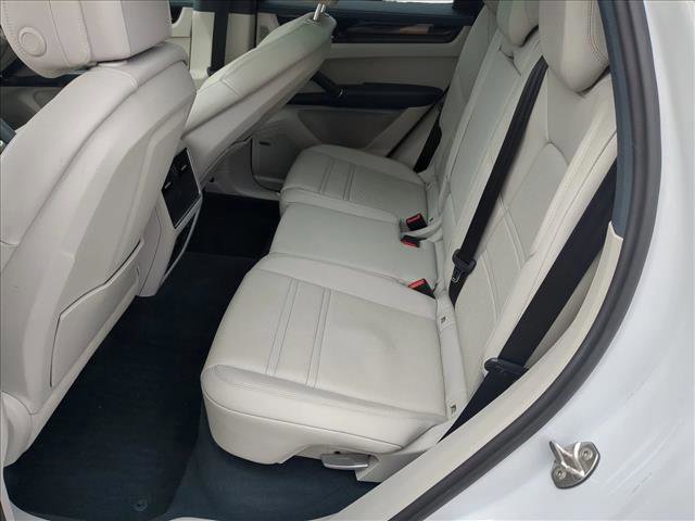 Used 2019 Porsche Cayenne E-Hybrid image 21