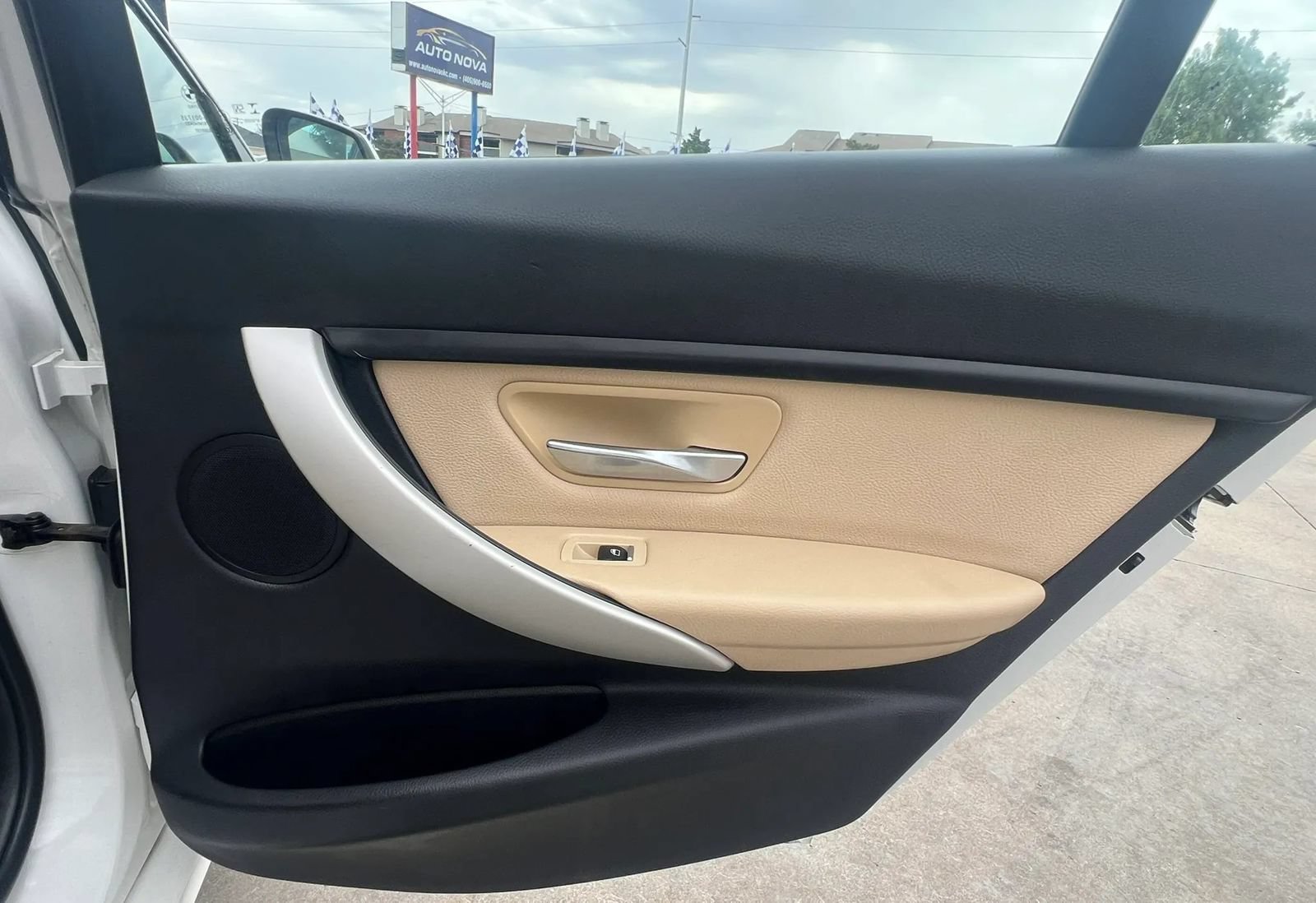 Used 2018 BMW 320i xDrive Sedan AWD/4WD image 37