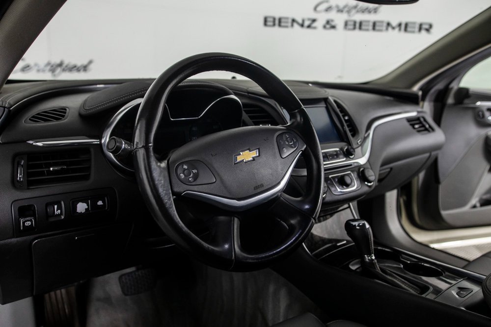 Used 2014 Chevrolet Impala LT w/ Convenience Package image 13