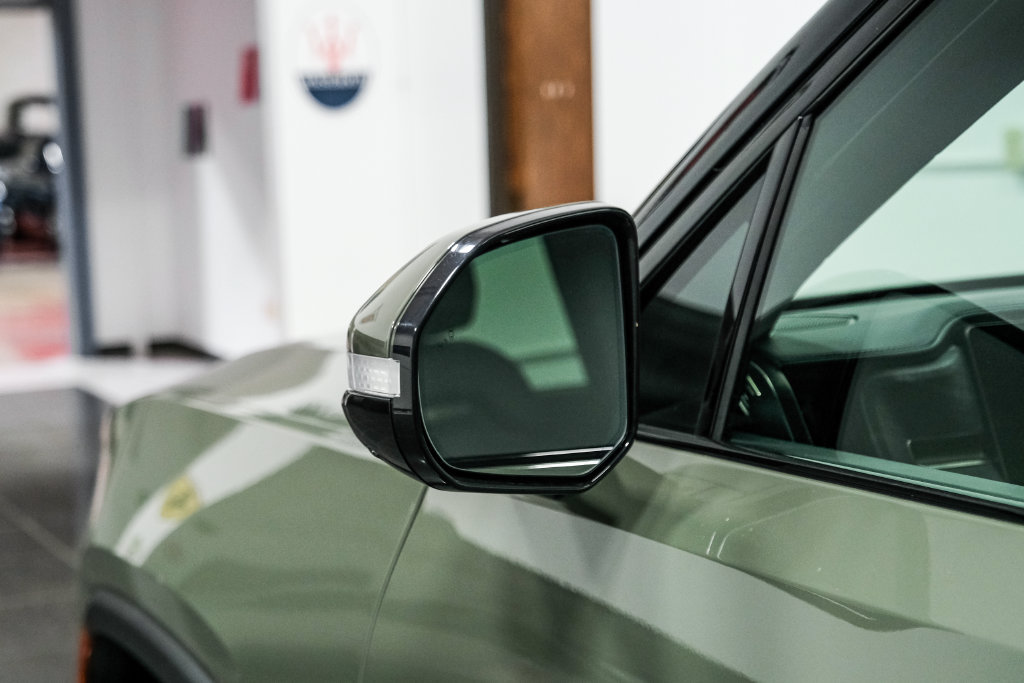 Used 2023 Rivian R1T Launch Edition AWD/4WD image 42