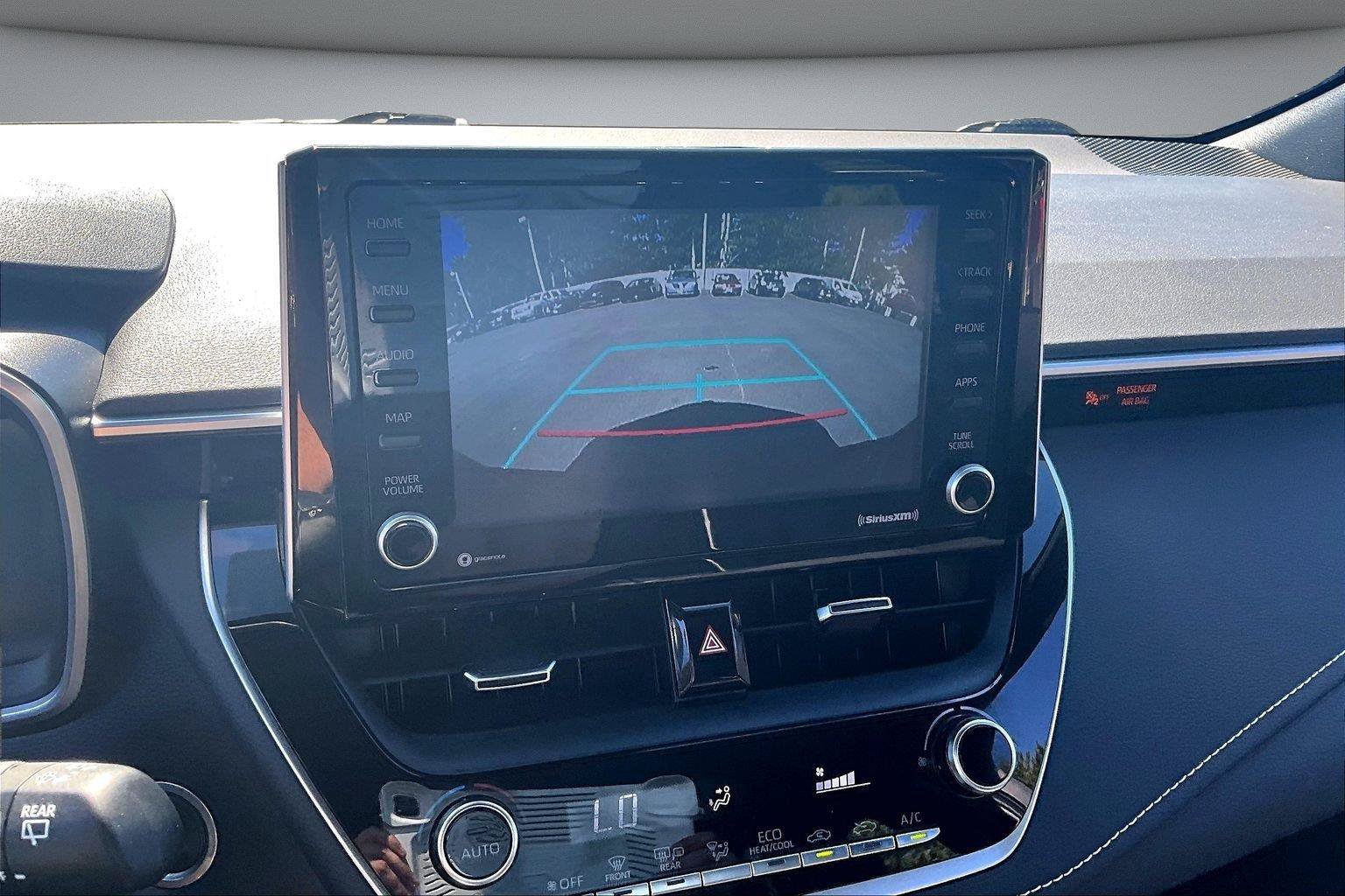 Used 2022 Toyota Corolla SE FWD image 14