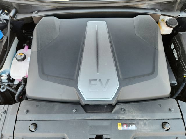 Used 2024 Kia EV6 Light RWD image 32