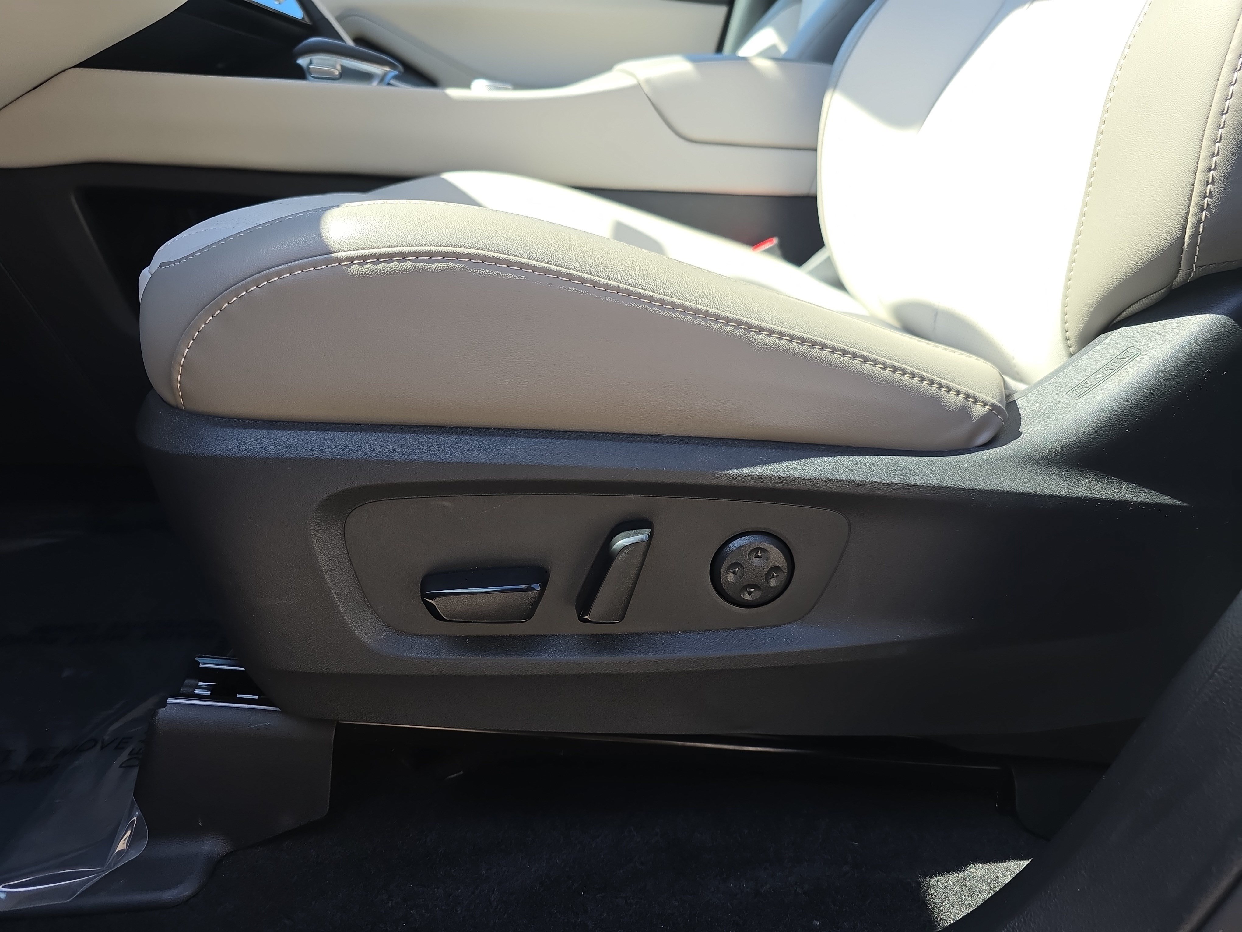 Used 2026 INFINITI QX60 Pure w/ Cargo Package AWD/4WD image 25
