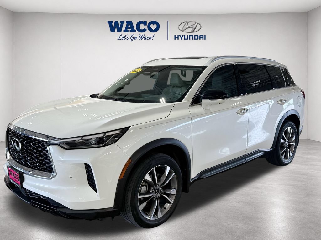 Used 2023 INFINITI QX60 Luxe AWD/4WD image 3