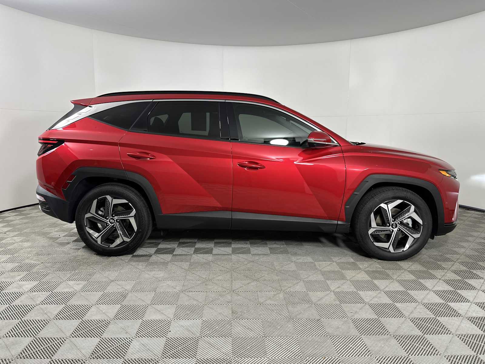 Certified 2023 Hyundai Tucson Limited image 9