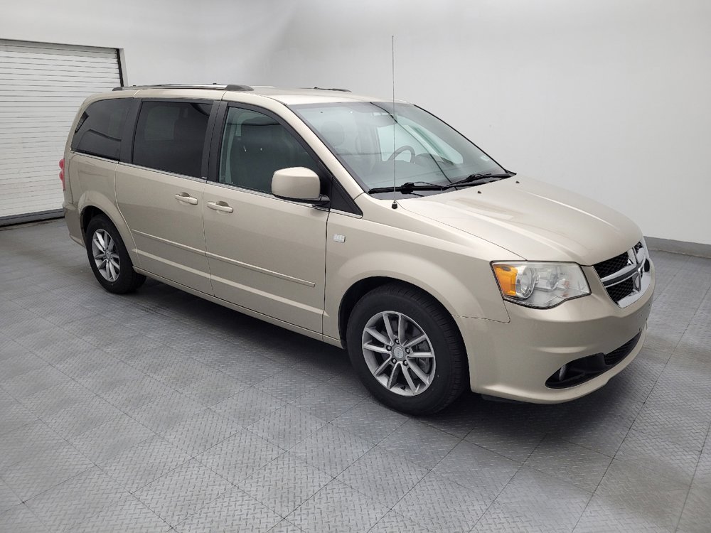Used 2014 Dodge Grand Caravan SXT FWD image 11