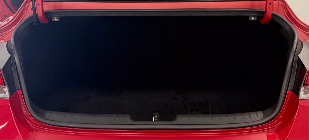 Certified 2021 Hyundai Elantra SE FWD image 22