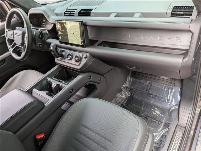 Certified 2025 Land Rover Defender 110 image 23