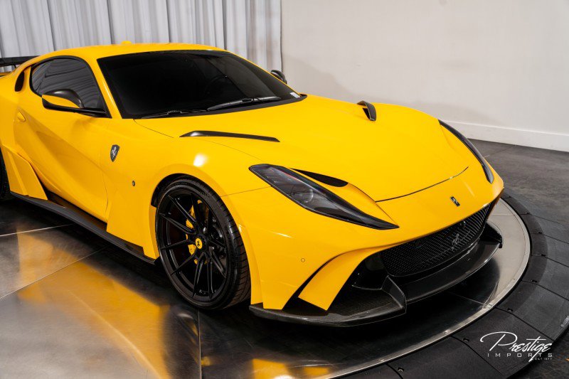 Used 2018 Ferrari 812 Superfast image 2