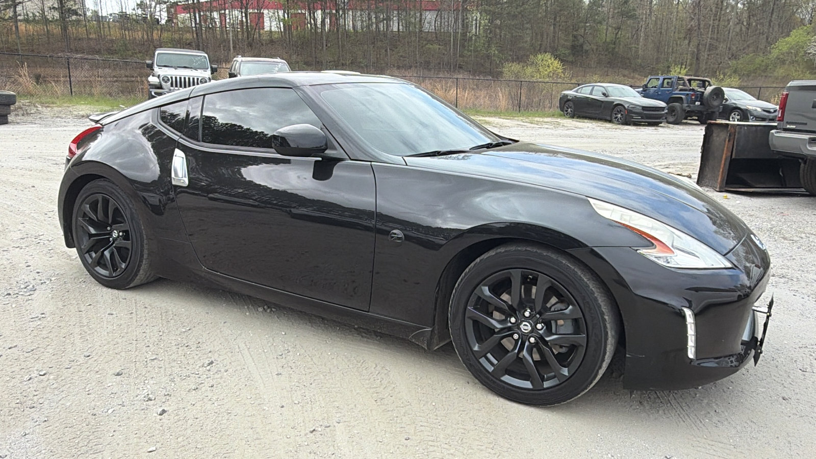 Used 2017 Nissan 370Z Coupe image 5