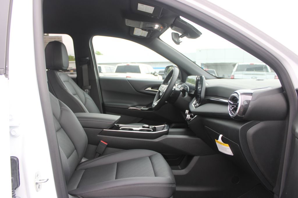 New 2026 Chevrolet Equinox LT w/ Convenience Package II FWD image 27
