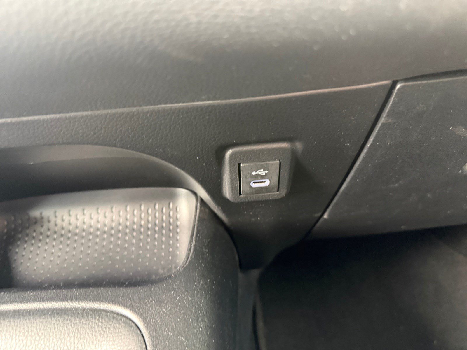Certified 2026 Toyota Corolla LE w/ Carpet Mat Package (TMS) FWD image 29