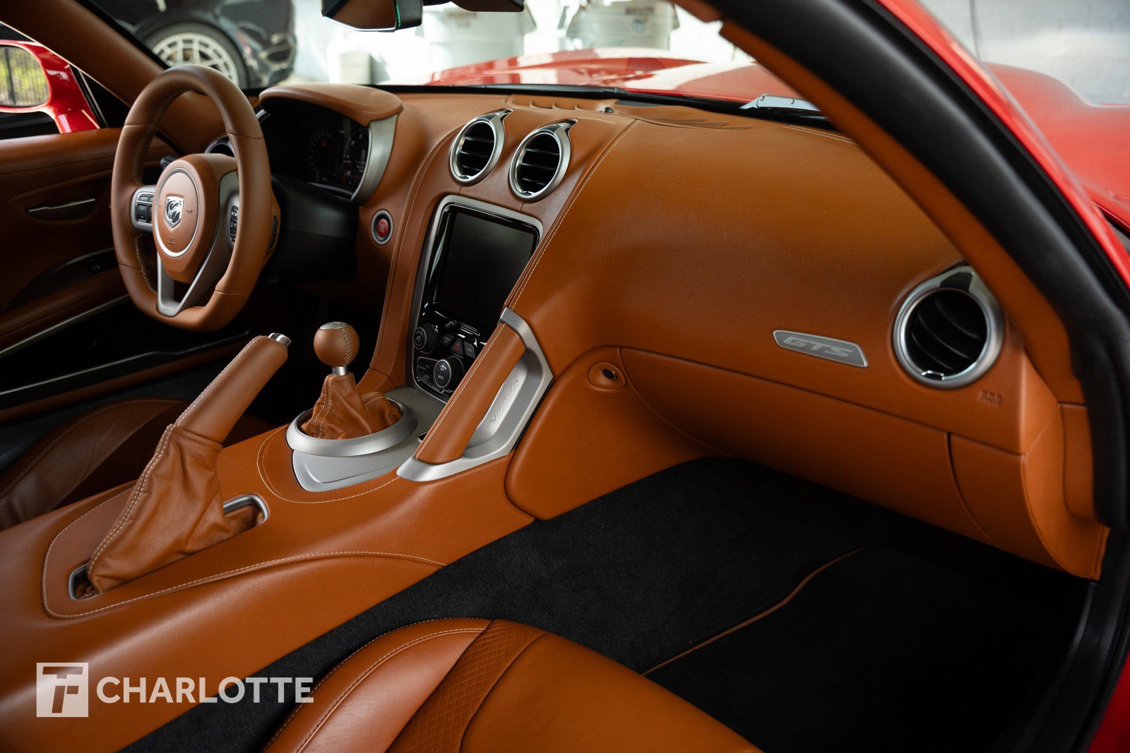 Used 2013 SRT Viper GTS w/ GTS Laguna Interior Pkg image 37