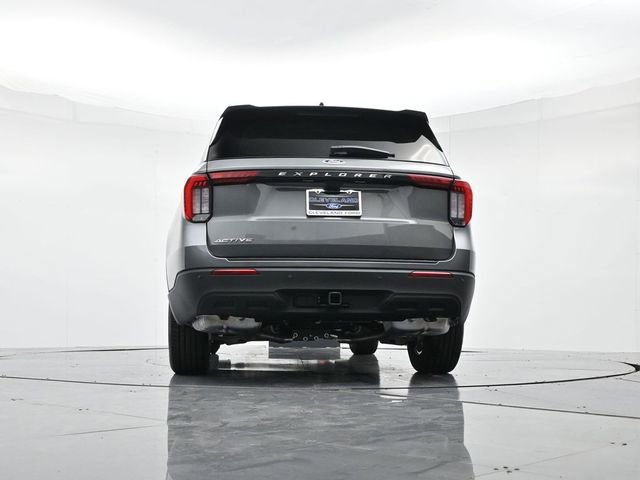 Used 2026 Ford Explorer Active RWD image 17