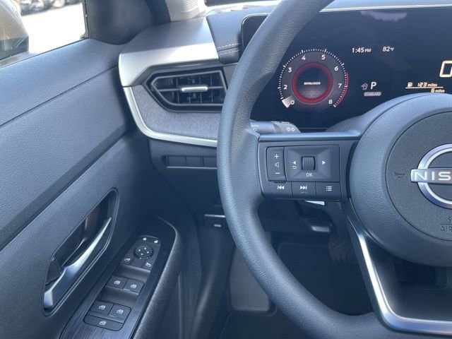 New 2025 Nissan Kicks SV image 27