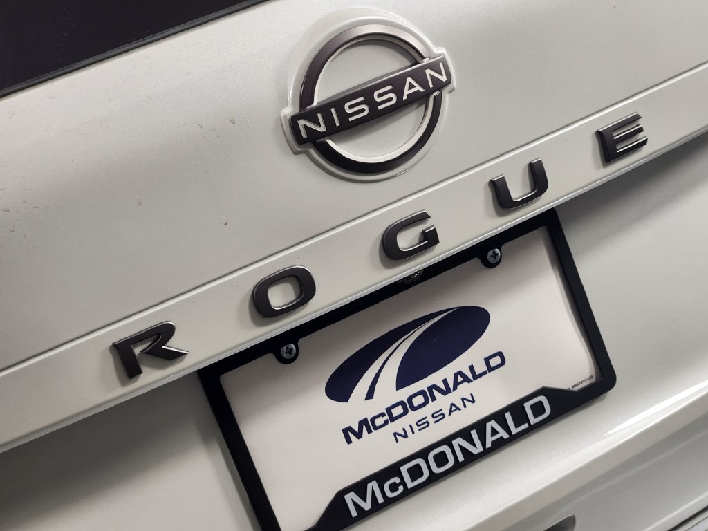 New 2026 Nissan Rogue Platinum AWD/4WD image 9