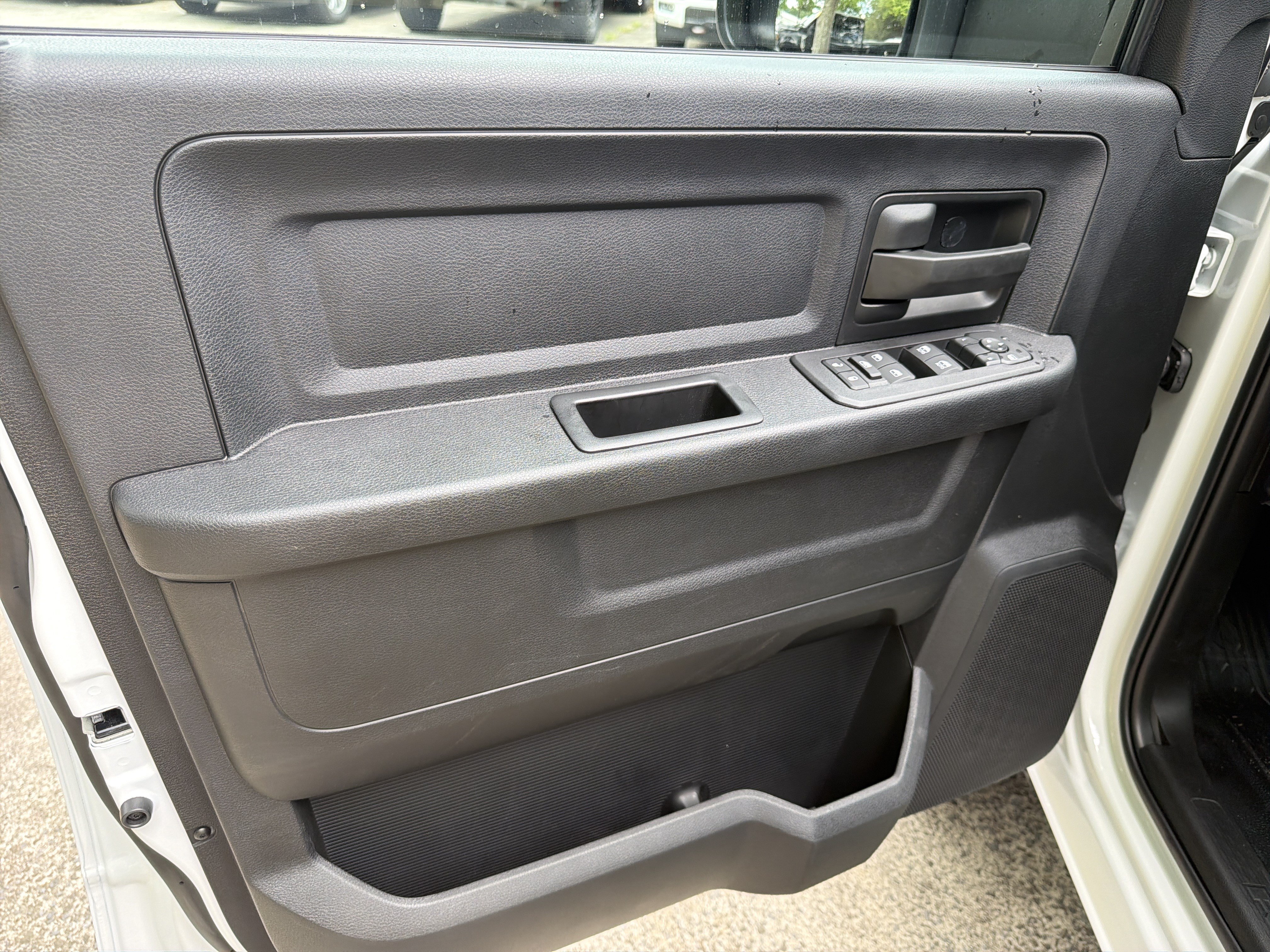New 2026 RAM 3500 Tradesman AWD/4WD image 10