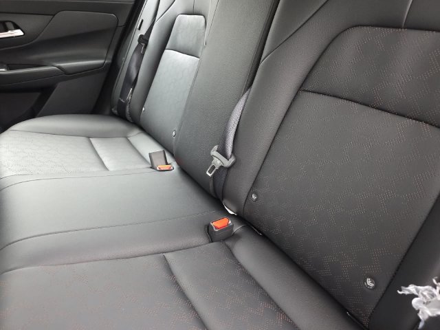 New 2027 Nissan Sentra SR w/ SR Premium Package FWD image 14