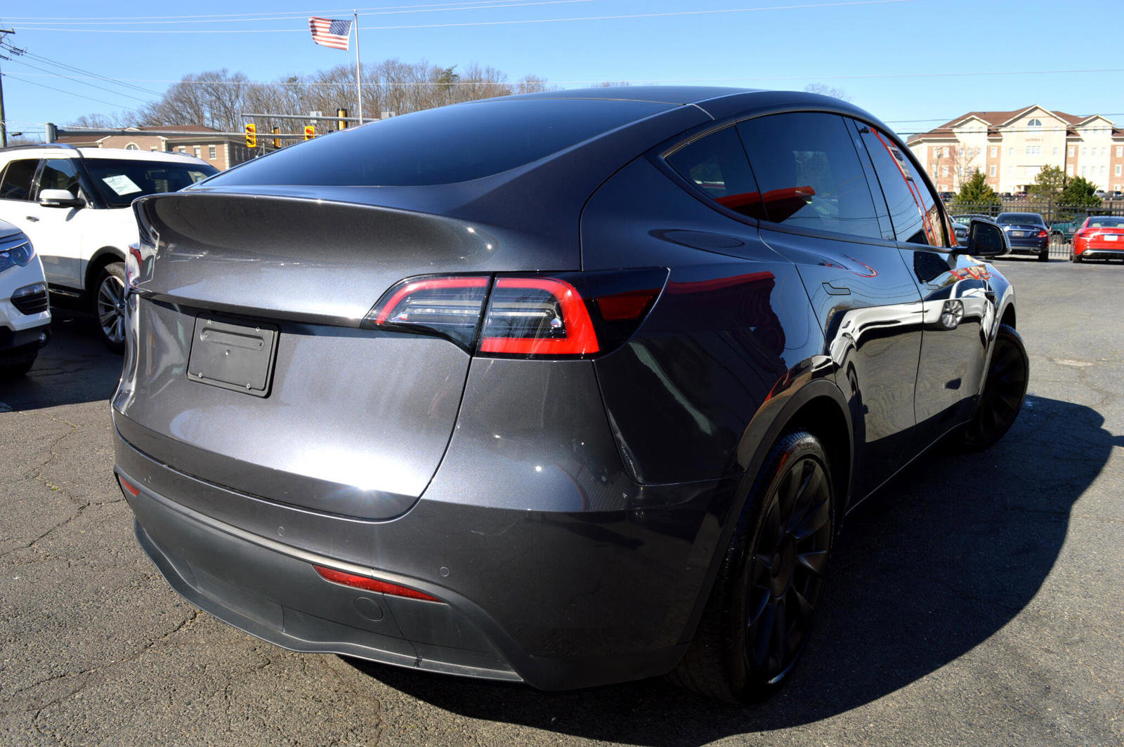 Used 2021 Tesla Model Y 2WD image 5