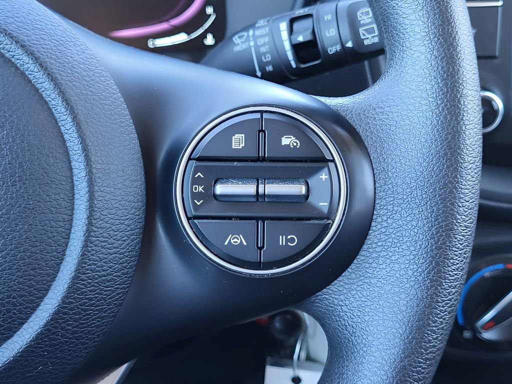Used 2023 Kia Soul LX FWD image 17