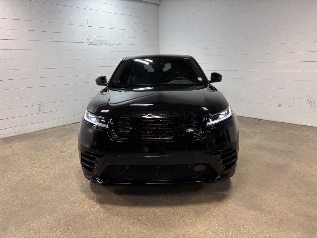 New 2026 Land Rover Range Rover Velar Dynamic SE image 3