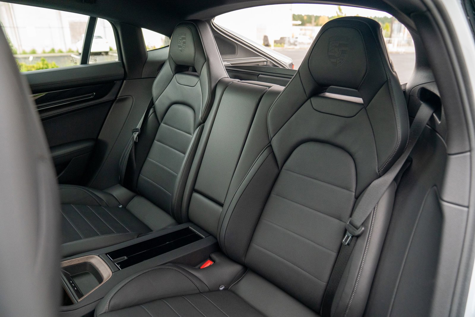 Used 2025 Porsche Panamera 4 image 23