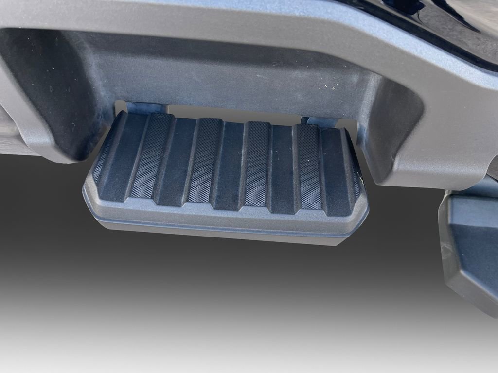 Used 2024 Ford F350 Lariat w/ FX4 Off-Road Package image 27