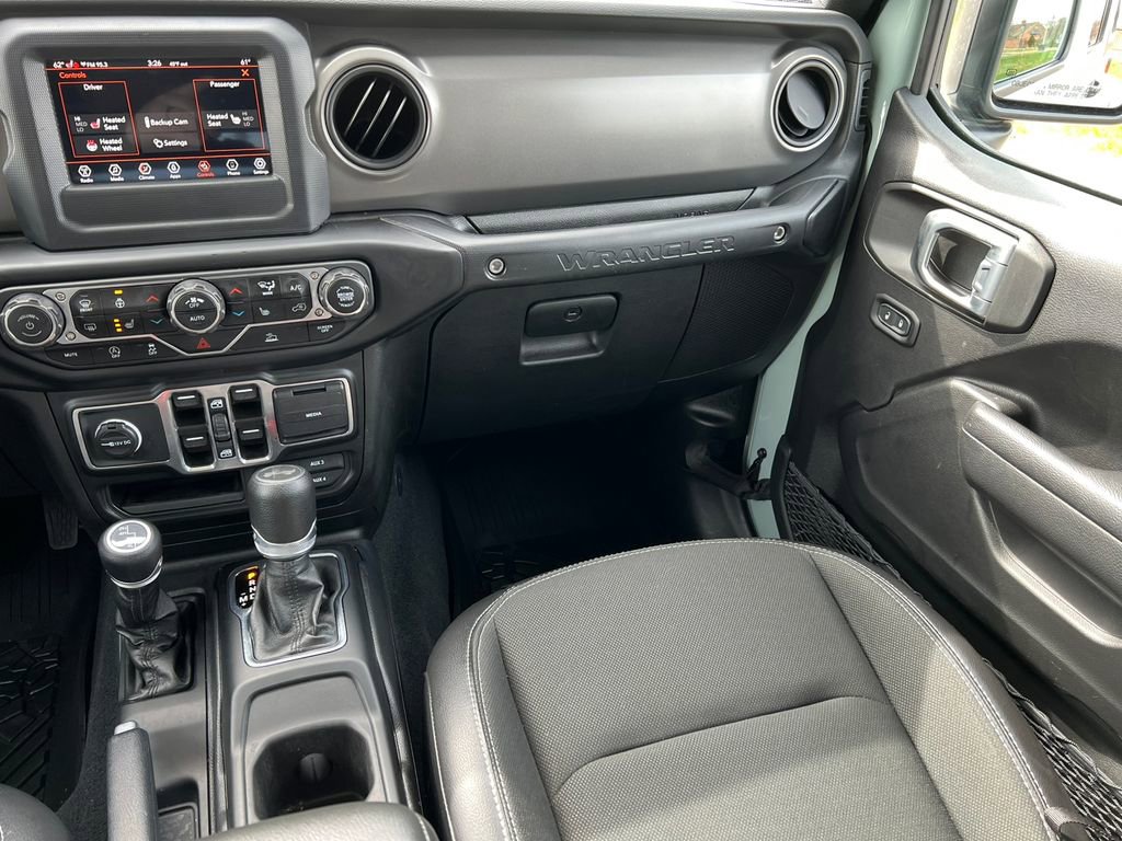 Used 2023 Jeep Wrangler Sport image 30