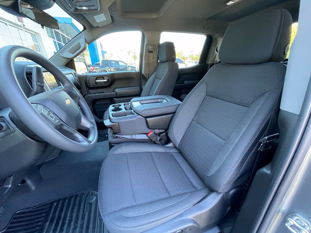 New 2026 Chevrolet Silverado 1500 Custom w/ Turbomax Blackout Package AWD/4WD image 23
