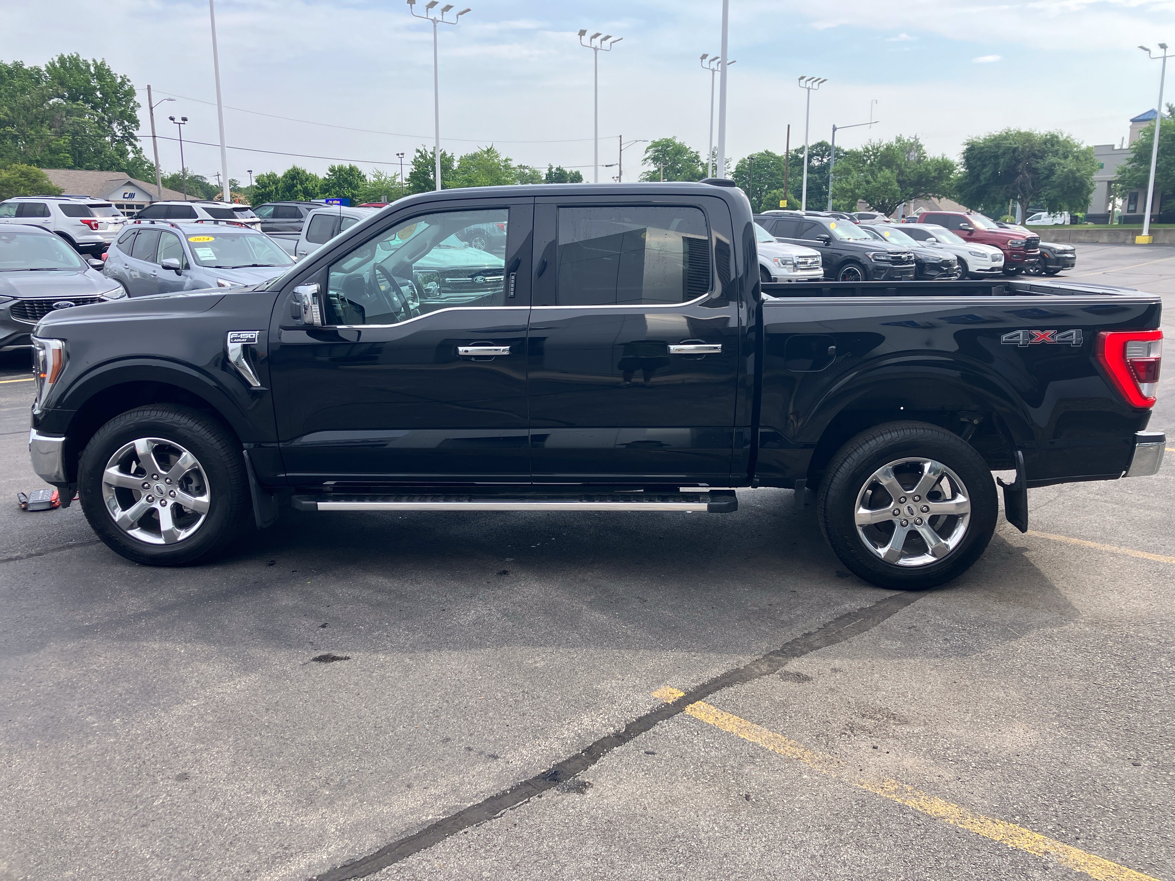Certified 2023 Ford F150 Lariat w/ Equipment Group 502A High AWD/4WD image 4
