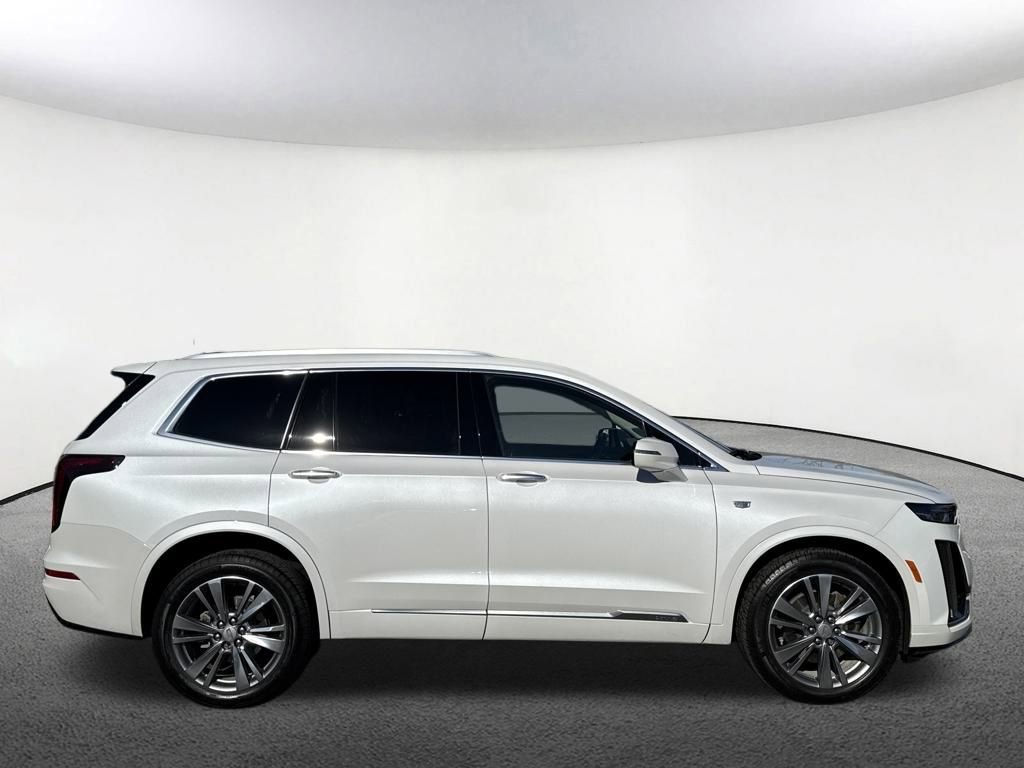 Certified 2024 Cadillac XT6 Premium Luxury image 22