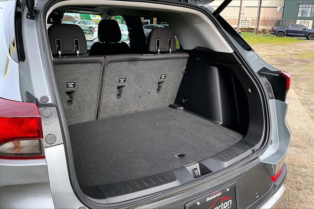 Used 2024 Chevrolet TrailBlazer LT w/ Convenience Package image 35