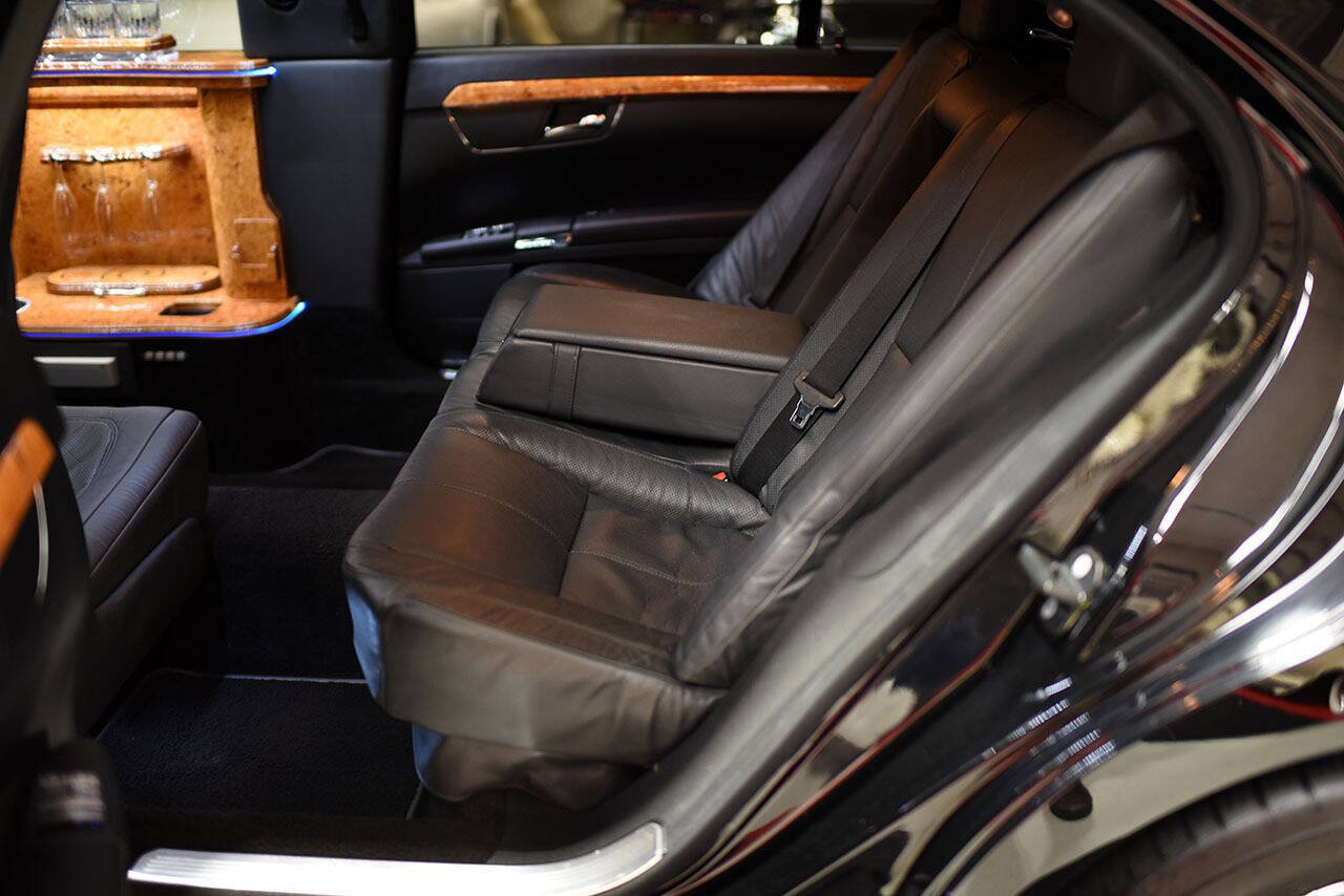 Used 2008 Mercedes-Benz S 550 4MATIC image 10