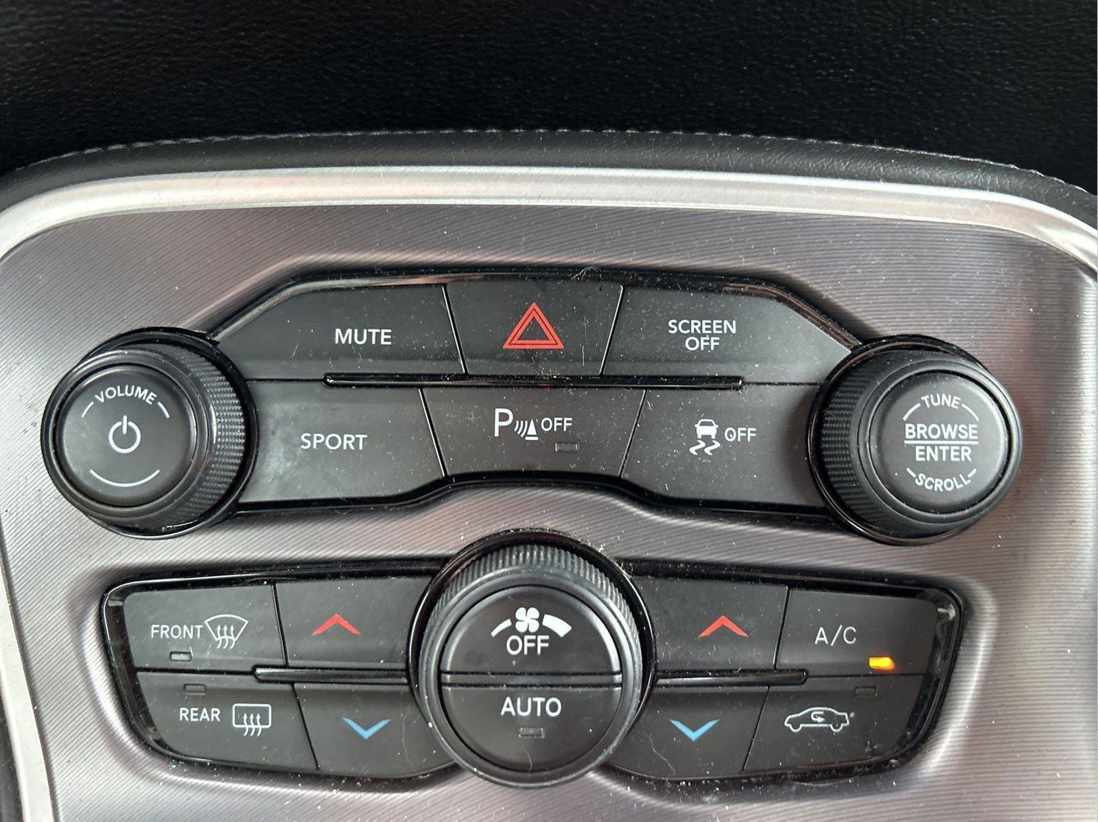 Used 2019 Dodge Challenger SXT w/ Plus Package image 21