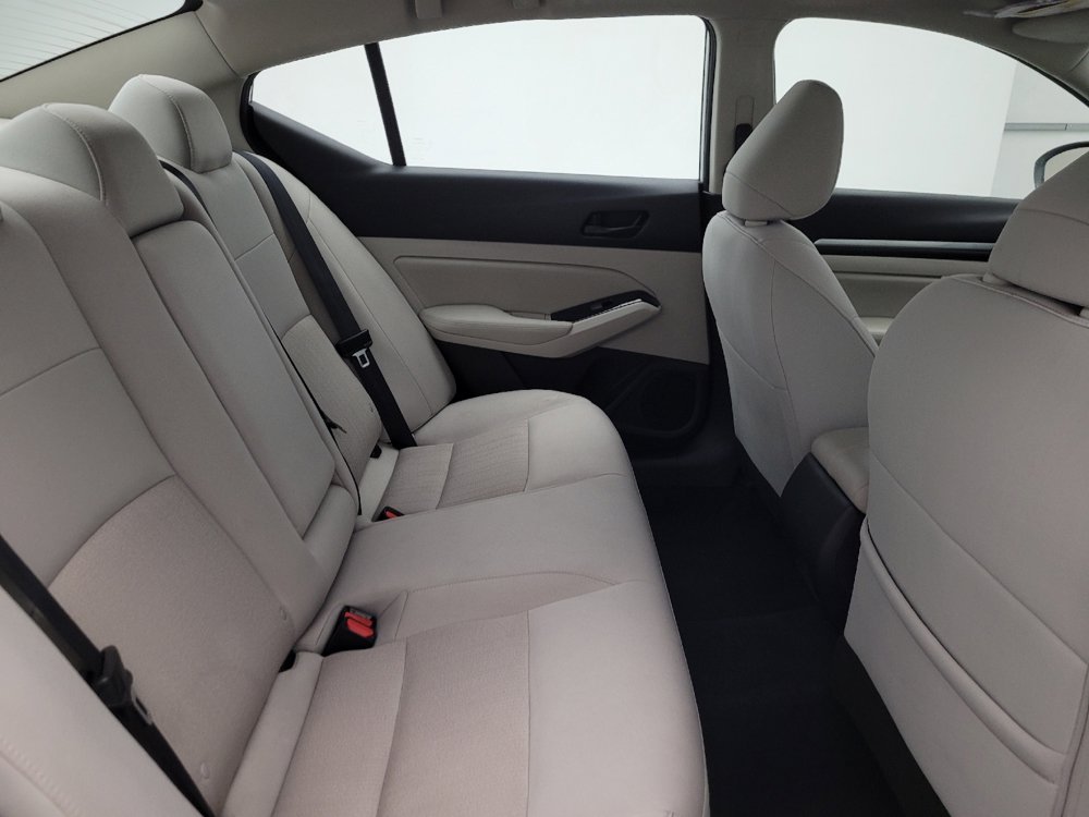 Used 2023 Nissan Altima 2.5 SV FWD image 19