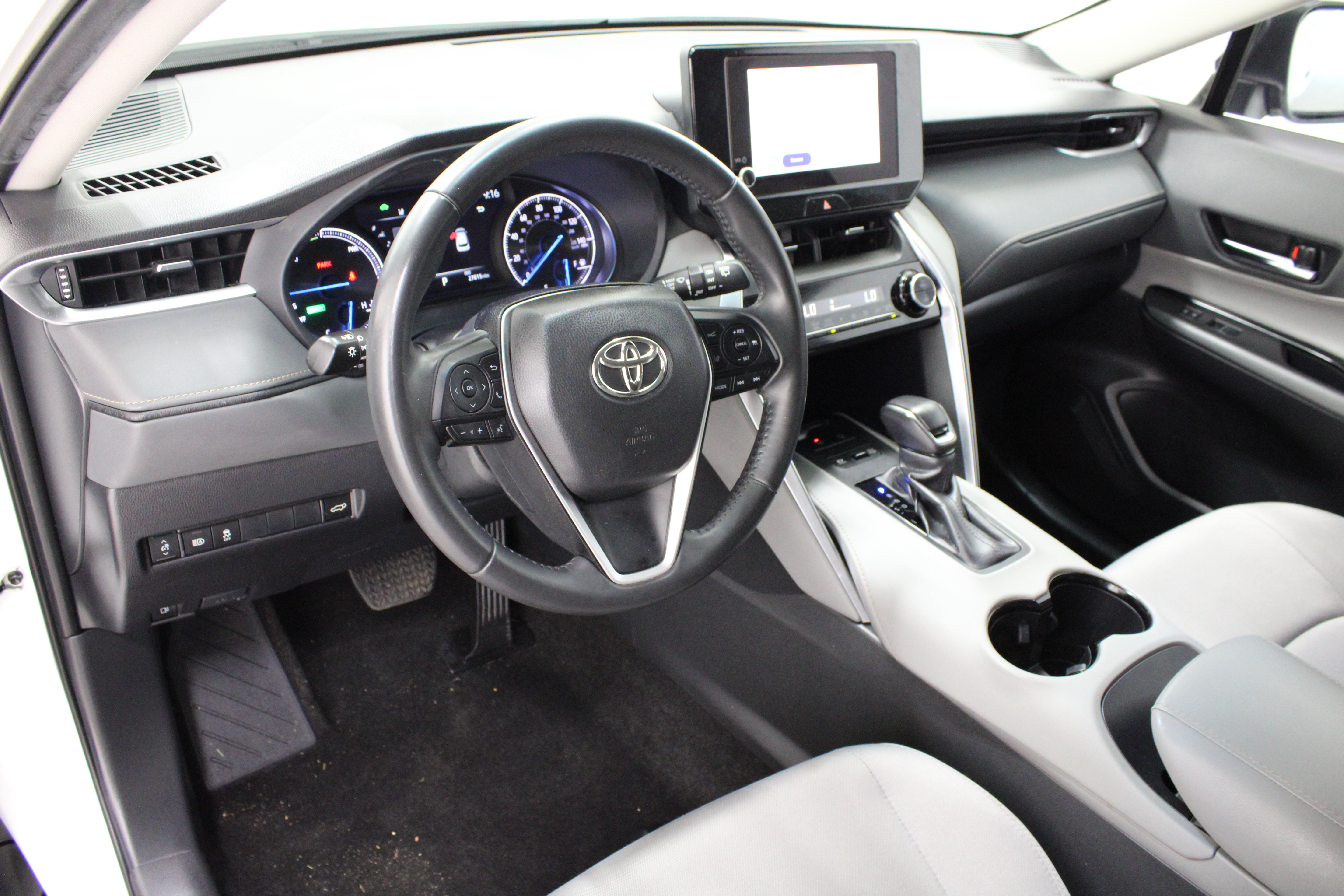 Certified 2023 Toyota Venza LE AWD/4WD image 13