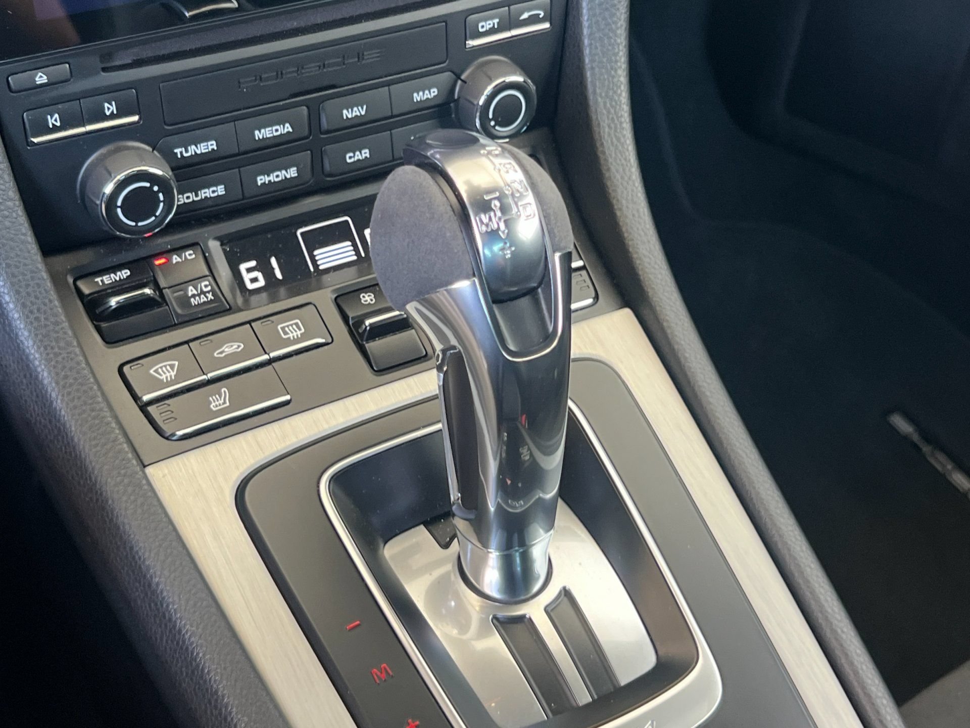 Used 2021 Porsche 718 Cayman GT4 RWD image 21