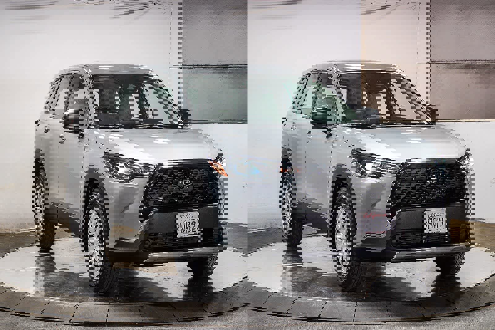 Certified 2025 Toyota Corolla Cross L image 3