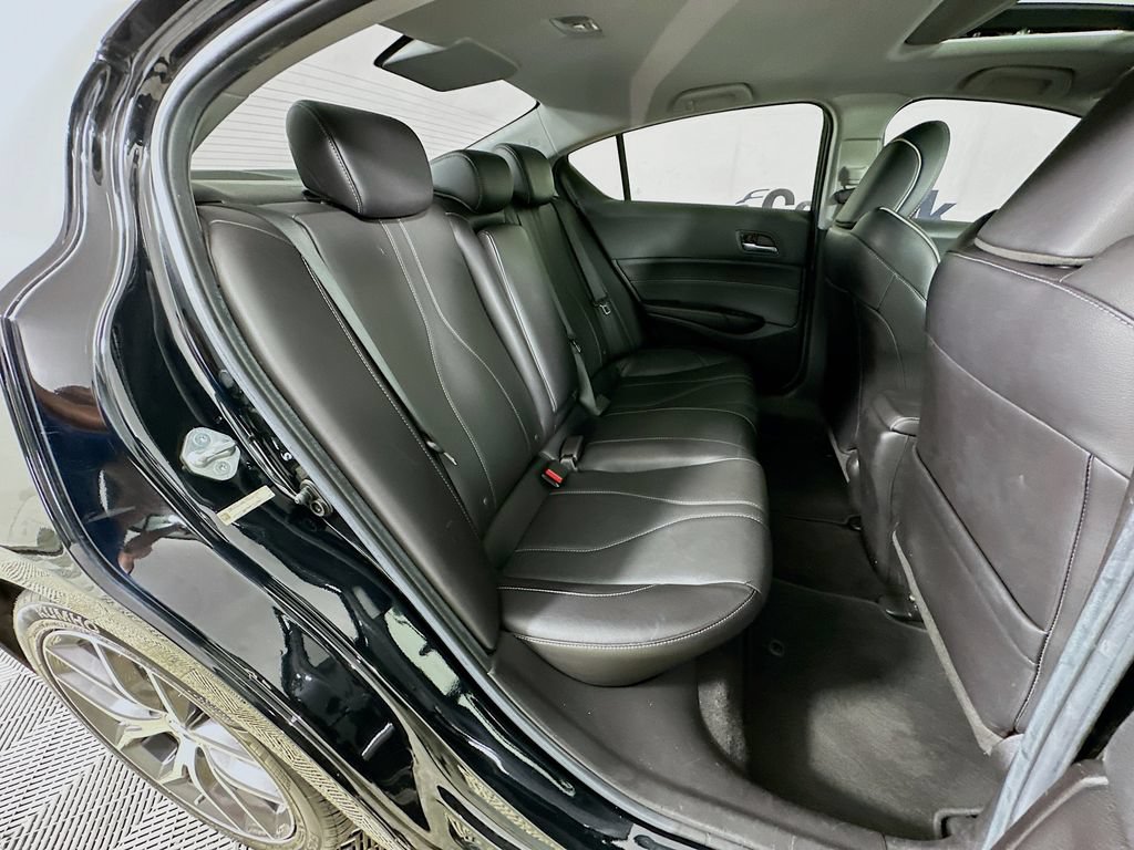 Used 2021 Acura ILX w/ Premium Package FWD image 32