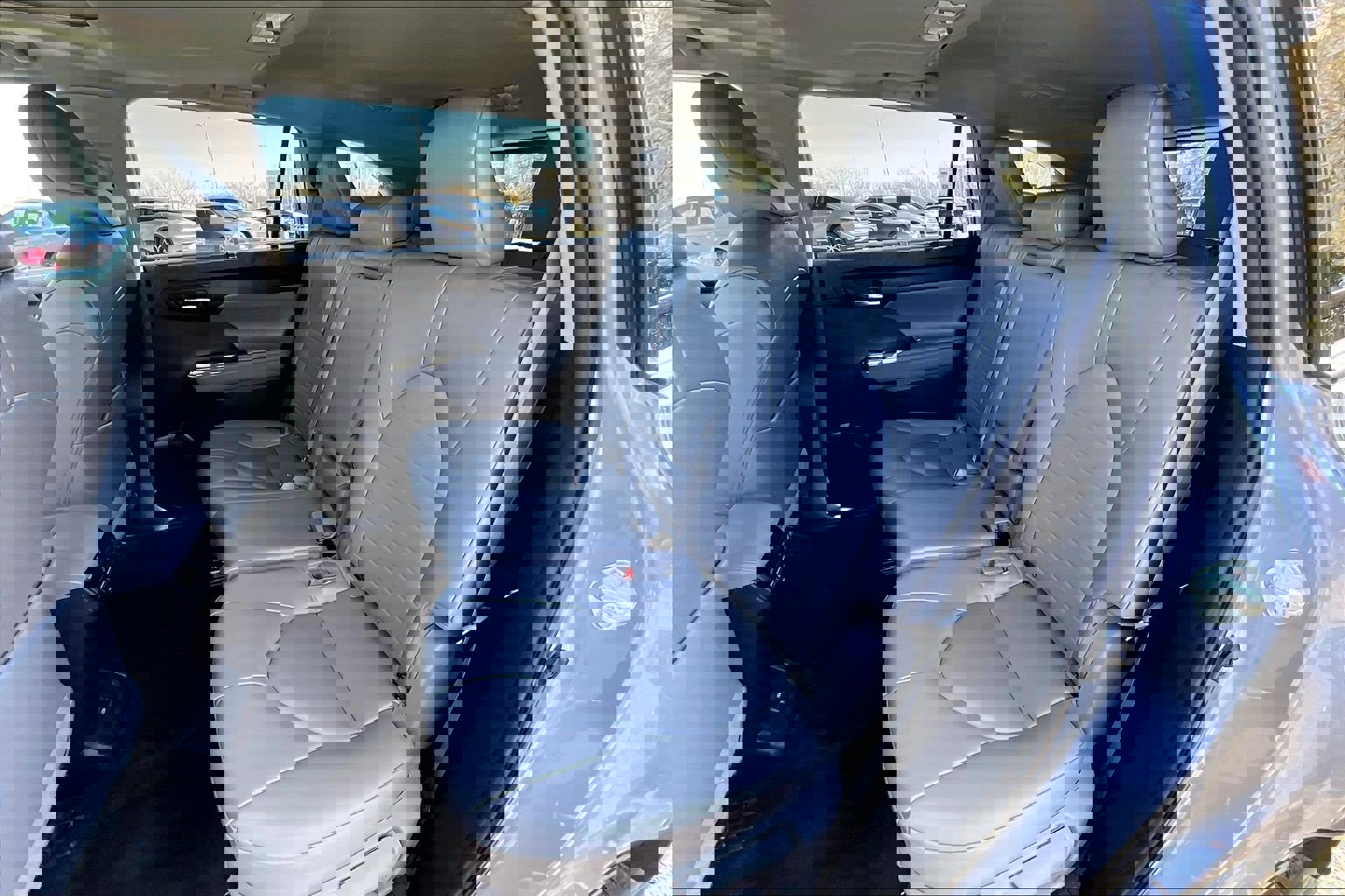 Used 2023 Toyota Highlander XLE image 25