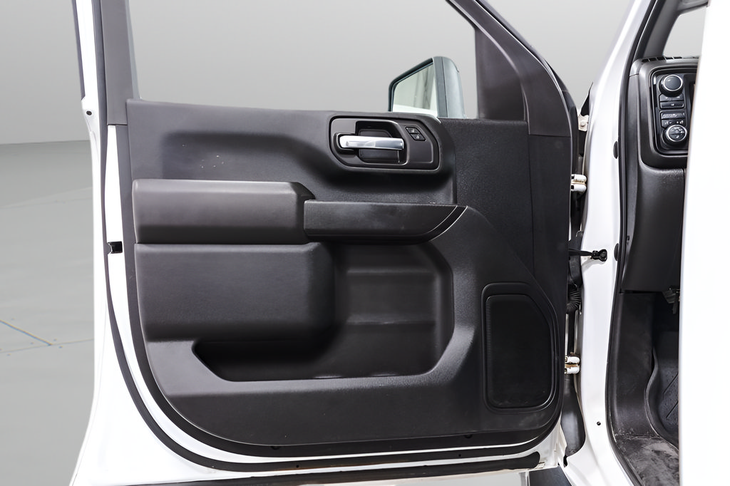 Used 2021 Chevrolet Silverado 2500 Custom w/ Custom Value Package AWD/4WD image 23