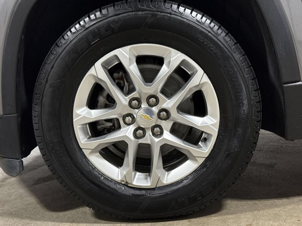 Used 2021 Chevrolet Traverse LS w/ LPO, Floor Liner Package AWD/4WD image 27